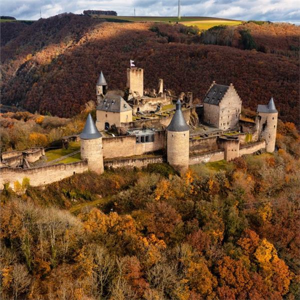 İzmir Çıkışlı 6 Gece 7 Gün Konaklamalı Mega Benelüx & Paris & Colmar & Köln Turu