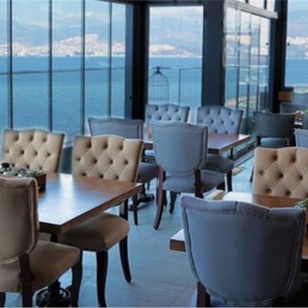 Konak Pasaport Pier Hotel'de Deniz Manzarası Eşliğinde Açık Büfe Kahvaltı Keyfi