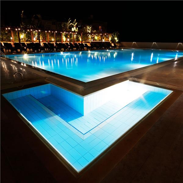 İzmir'den Uçak İle Hareketli Kıbrıs Grand Pasha Kyrenia Hotel Yarım Pansiyon Konaklama Seçenekleri