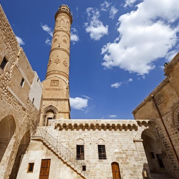 İzmir çıkışlı Uçaklı 2 gece 3 gün Konaklamalı Butik Mardin ve Diyarbakır Turu