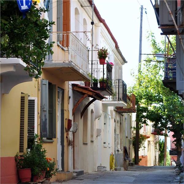 Her Hafta İçi Aliağa, Dikili ve Ayvalık Kalkışlı 2 Gece 3 Gün Konaklamalı Midilli Turu. Üstelik Yunan Taverna Eğlencesi dahil.