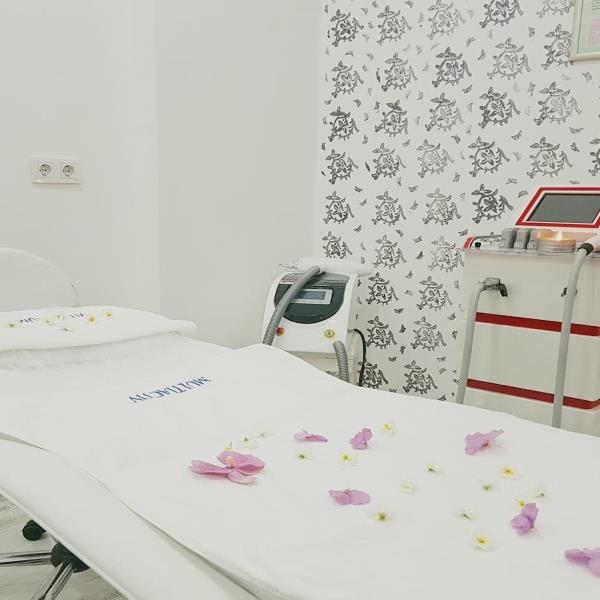 Angel Of Beauty Güzellik’te Kirpik Botox ve Kaş Tasarım