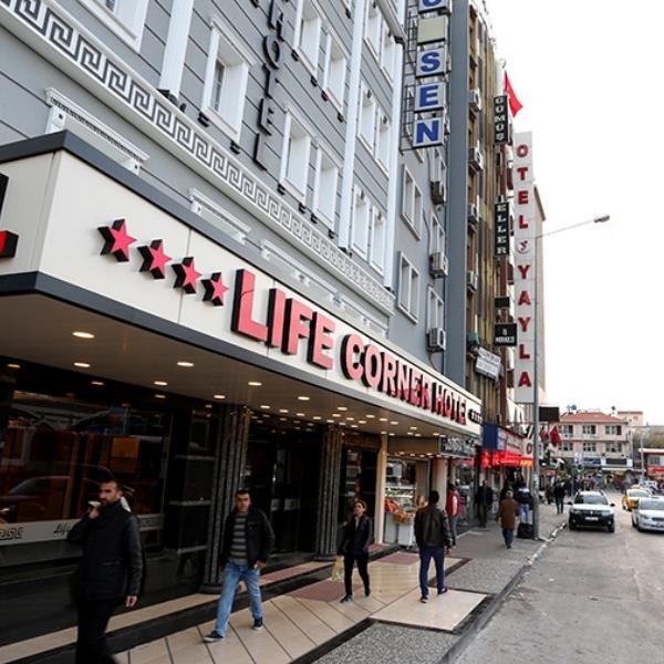 Life corner hotel çift kişi açık büfe kahvaltı dahil konaklama