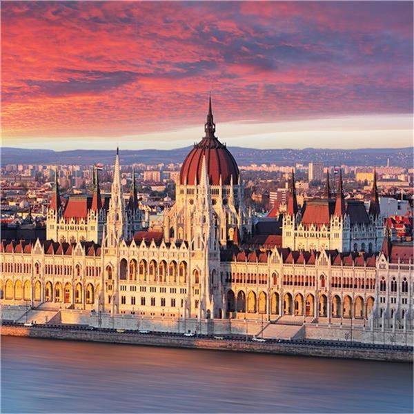 İzmir'den Uçaklı Yılbaşı Özel 4 Gece 5 Gün Konaklamalı Tüm Ekstralar Dahil Münih & Hallstat & Salzburg & Viyana Turu