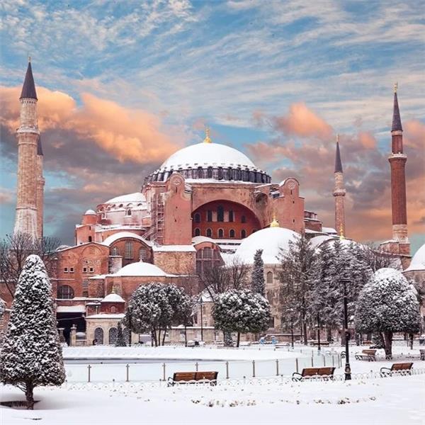 İzmir'den Uçaklı ve 3 Gece 4 Gün Konaklamalı İstanbul Caz Festivali Ve İstanbul Turu