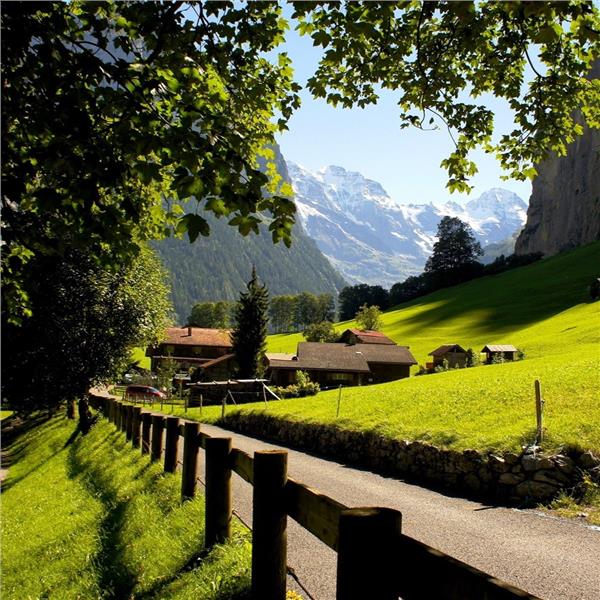 İzmir'den Uçaklı 4 Gece 5 Gün Konaklamalı Alp Dağları Zirvesi Alsace Colmar Turu