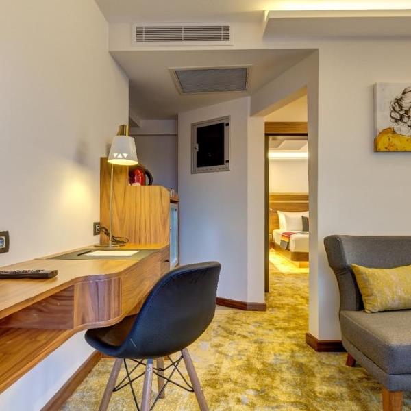 Alsancak HAY Hotel’de Açık Büfe Kahvaltı Dahil Tek veya Çift Kişi Konaklama