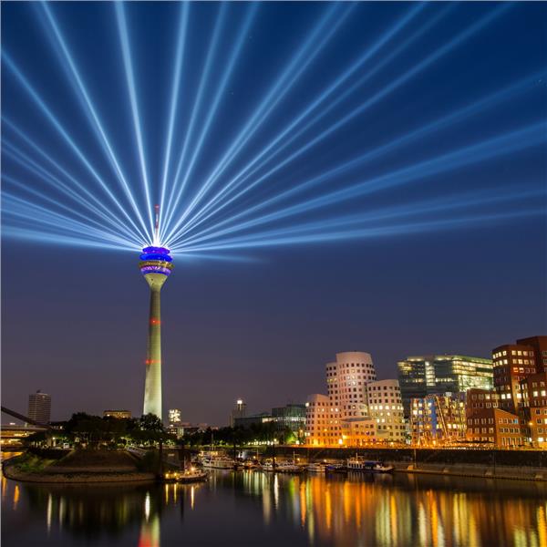 İzmir'den Uçaklı 7 Gece 8 Gün Konaklamalı Beneluks, Paris Ve Köln Turu