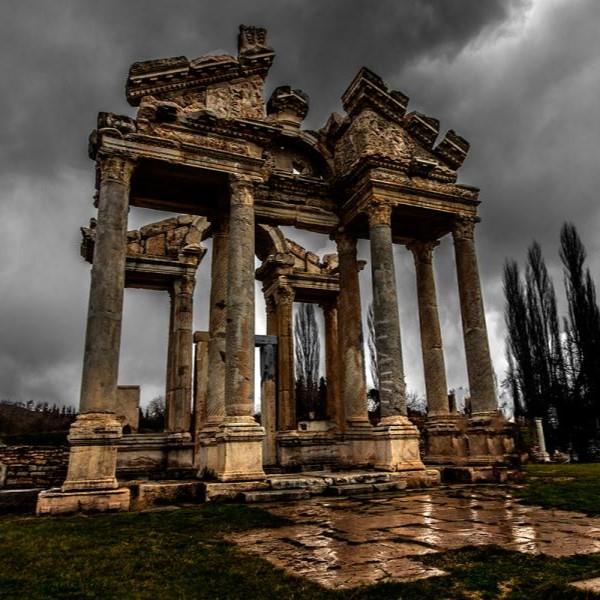 İzmir'den Otobüslü Günübirlik Afrodisias Pamukkale Salda Gölü Turu. Üstelik Sabah Kahvaltısı Dahil.