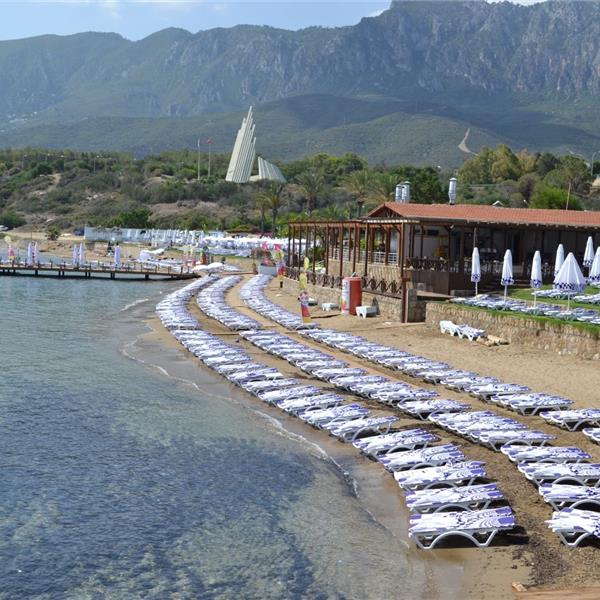 İzmir'den Uçaklı 2 Gece 3 Gün The Olive Tree Hotel Konaklamalı Kıbrıs Turu