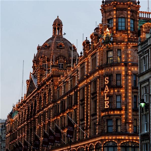 İzmir'den Uçaklı 3 Gece 4 Gün Konaklamalı Noel Zamanı Londra & Cotswolds Kasabaları ve Noel Pazarları