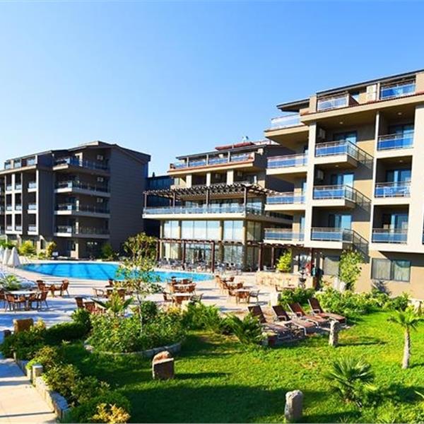 İzmir Çıkışlı 5 Yıldızlı Hierapark Thermal & Spa Deluxe Hotel Konaklamalı 1 Gece 2 Gün Pamukkale Termal Turu