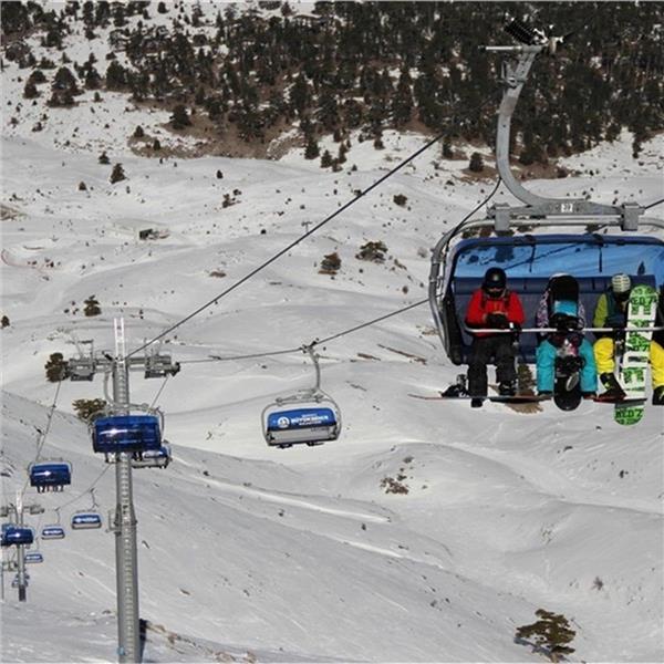 İzmir Çıkışlı 1 gece 2 gün Konaklamalı Davraz Kayak Merkezi, Nikfer Kayak Merkezi ve Salda Gölü Turu.