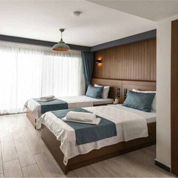 Zula Hotel Çeşme'de Çift Kişilik Konaklama Seçenekleri