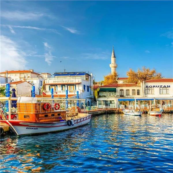 İzmir Çıkışlı Günübirlik Bozcaada Turu. Üstelik Kahvaltı Dahil.