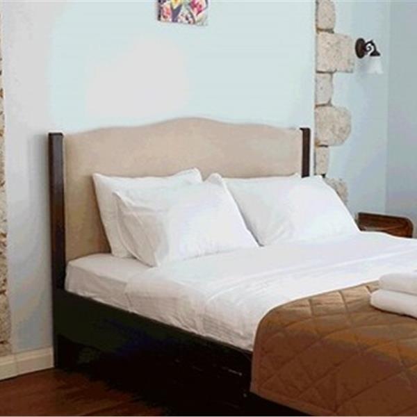 Alaçatı Beyaz Kapı Boutique Hotel'de Çift Kişilik 1 Gece Kahvaltı Dahil Konaklama Seçenekleri