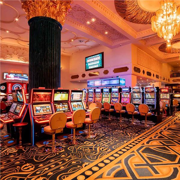 İzmir'den Uçak Bileti ve Otel Transferi Dahil 3 Gece 4 Gün Konaklamalı Tam Pansiyon Plus Kıbrıs Lord's Palace Hotel Spa Casino Ümit Yaşar Yılbaşı Galası 29.999 TL'den Başlayan Fırsatlarla