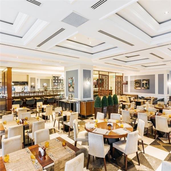 İzmir'den Uçak İle Hareketli Kıbrıs Lord’s Palace Hotel Tam Pansiyon Plus Konaklama Seçenekleri