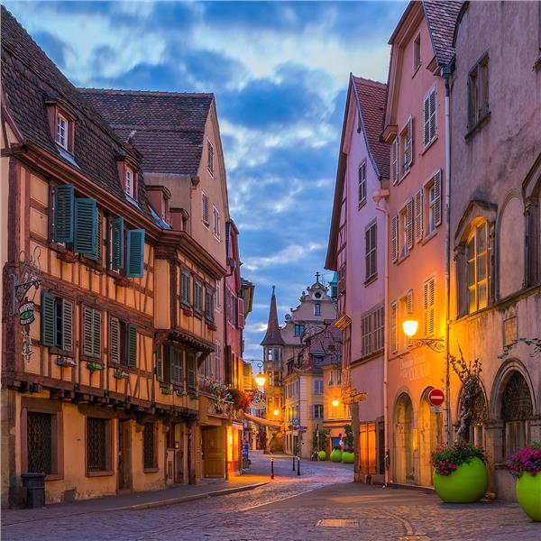 İzmir'den Uçaklı 6 Gece 7 Gün Konaklamalı Fransa İsviçre Almanya Rüyası Turu