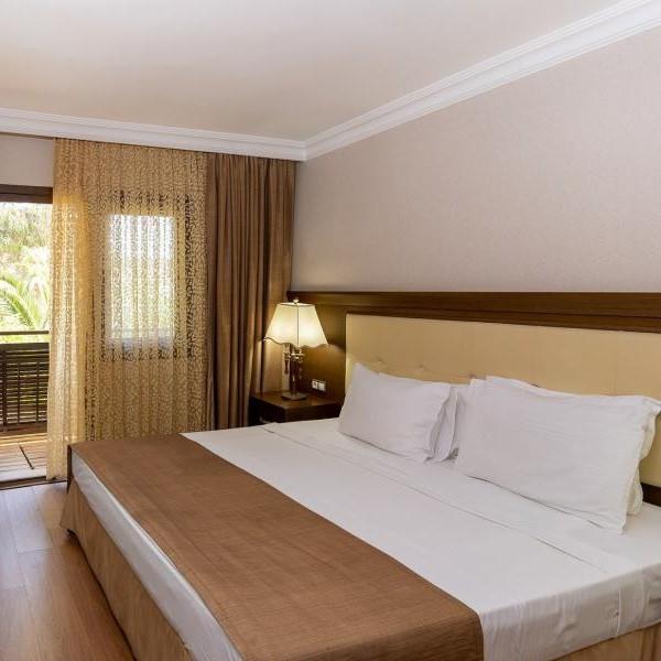 İzmir'den Kalkışlı 3 Gece 4 Gün Konaklamalı Her Şey Dahil Konaklamalı Bodrum Latanya Park Resort Otel