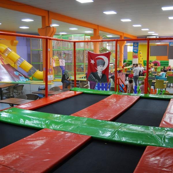 Gaziemir Monkey Jungle Oyun Parkında Tüm Gün Oyun ve Menü