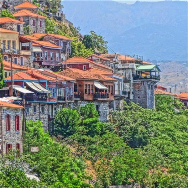 Dikili Çıkışlı 2 Gece 3 Gün Konaklamalı Midilli Turu. Üstelik Yunan Taverna Eğlencesi dahil.