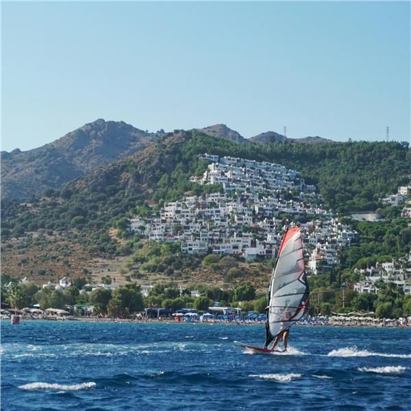 İzmir'den Otobüslü 1 Gece 2 Gün Konaklamalı Bayram Özel Bodrum Tatili
