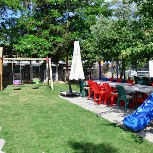 Seferihisar yolu Güzelbahçe Çamlı Keyif'te enfes lezzetler eşliğinde sınırsız serpme kahvaltı