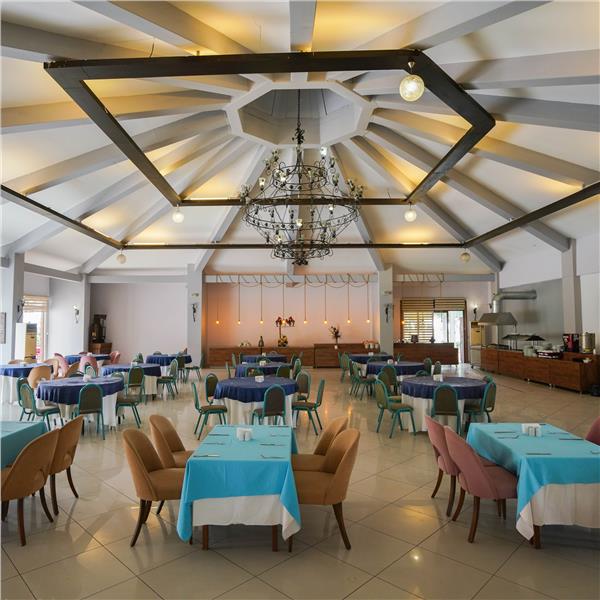 İzmir'den Kalkışlı 1 Gece 2 Gün Halıcı Termal Hotel Konaklamalı Yılbaşı Özel Termal Hotel İle Pamukkale Turu. Ulaşım Seçenekli