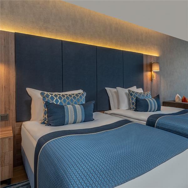 1 Gece 2 Gün Jolly Joker 24 Ekim Haktan Konseri Dahil Wyndham Afyonkarahisar Thermal & Spa Hotel Konaklama