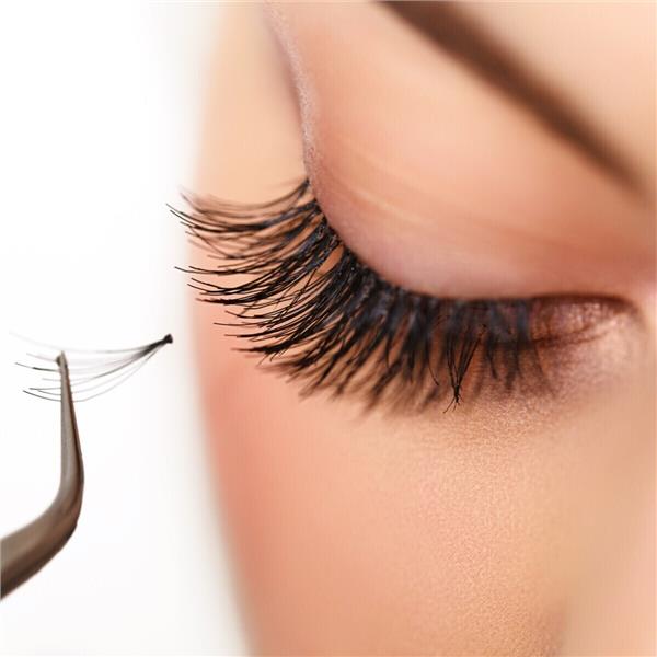 Betül Orman Beauty İpek Kirpik Uygulamaları