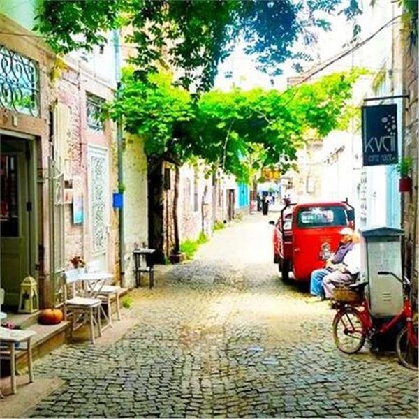 İzmir Çıkışlı Günübirlik Ayvalık Cunda Şeytan Sofrası Turu Üstelik Yeniçarohori Köyü Farkı İle