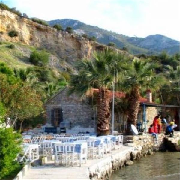 İzmir'den Kalkışlı 8 Mart Kadınlar Günü Özel Günübirlik Domatia Köyü Karina Şirince Turu