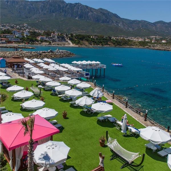 İzmir'den Uçak İle Hareketli Kıbrıs Merit Park Hotel & Spa Ultra Herşey Dahil Konaklama Seçenekleri