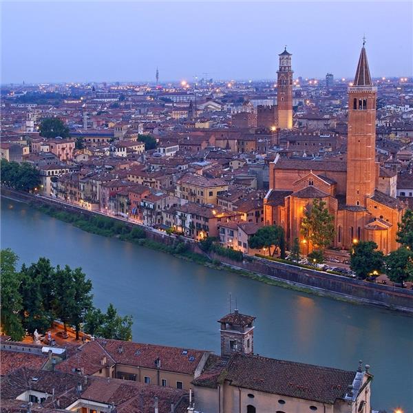 İzmir'den Uçaklı 10 Gece 11 Gün Konaklamalı Baştanbaşa İtalya & Güney Fransa Turu