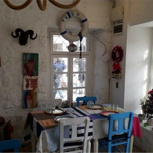 Alaçatı Butik Otelim'de Yerli İçecek Dahil Müzik ve Eğlence Dolu Konaklama Seçenekleri