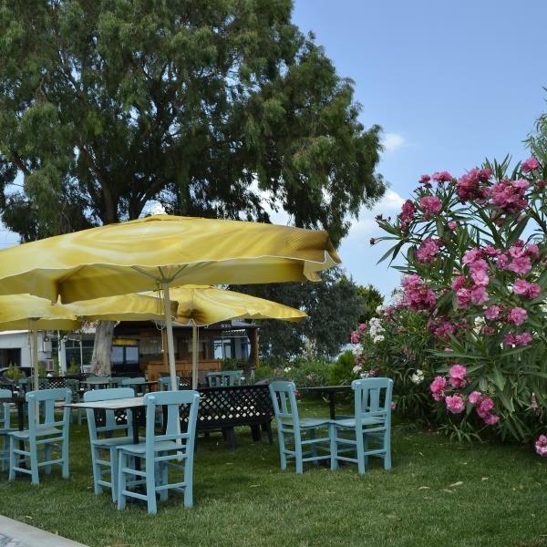 Urla Burla Han Otel Çift Kişi Kahvaltı Dahil Konaklama