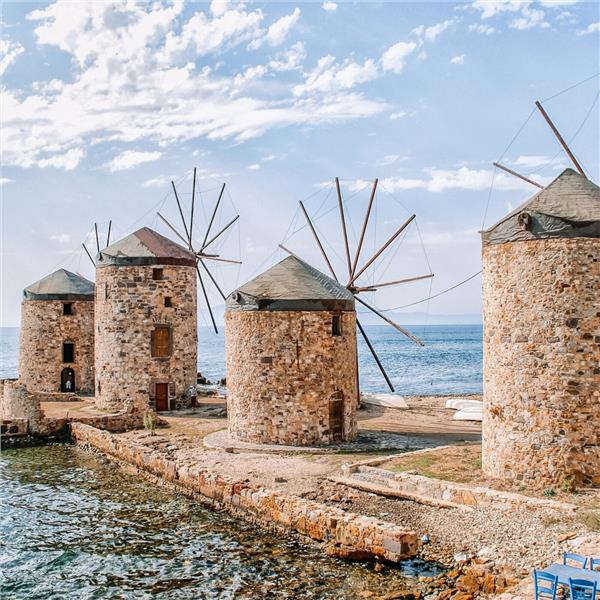 Çeşme Kalkışlı Yılbaşı Özel 2 Gece 3 Gün Konaklamalı Sakız Adası Turu Üstelik Yılbaşı Galası Dahil