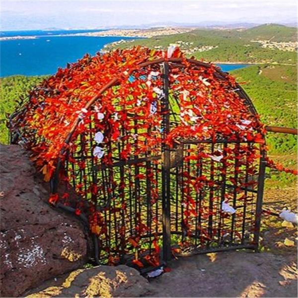 İzmir Çıkışlı Günübirlik Ayvalık Cunda Şeytan Sofrası Turu Üstelik Yeniçarohori Köyü Farkı İle