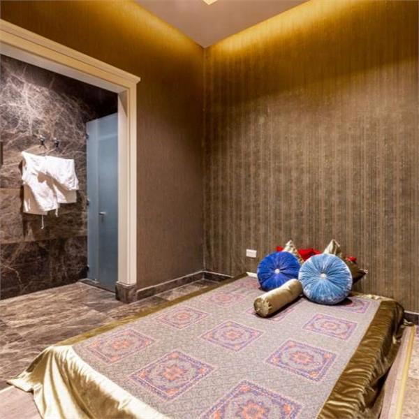 İzmir Kalkışlı Uçaklı 3 Gün 4 Gece 5 Yıldızlı Grand Pasha Hotel Konaklamalı Kıbrıs Turu