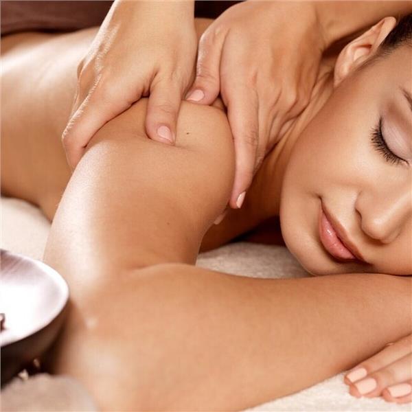 Balçova Siena Beautiful Kadınlara özel masaj paketleri