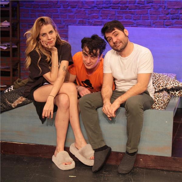 Baş Belası Tiyatro oyunu indirimli giriş bileti