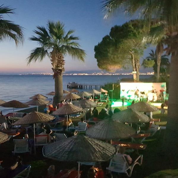 Kuşadası Blu Mare Beach Hotel’de Herşey Dahil Konaklama