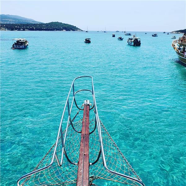 Gün Boyu Yüzme molalı Öğle Yemeği dahil Dikili Tekne Turu 799 TL. İzmir'den Servisli 1.499 TL