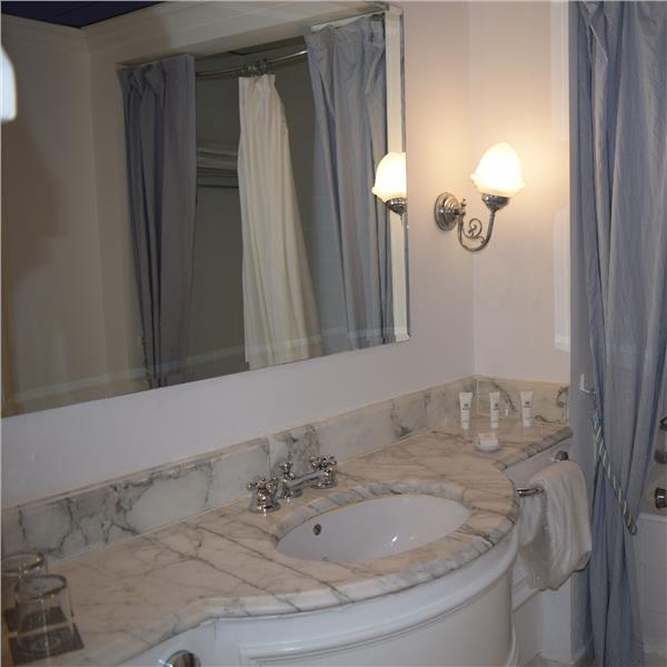 İzmir'den Uçak İle Çıkışlı 3 Gece 4 Gün 5 Yıldızlı Sheraton Sharm Hotel Konaklamalı Sharm El Sheikh Turu