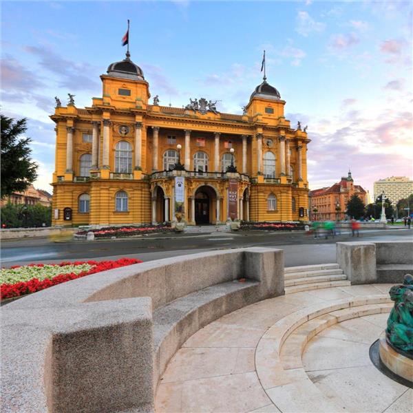 İzmir'den Otobüs İle Kalkışlı 9 Gece 10 Gün Konaklamalı İtalya, Slovenya, Yunanistan, Hırvatistan, Sırbistan, Bulgaristan Ve İsviçre Turu