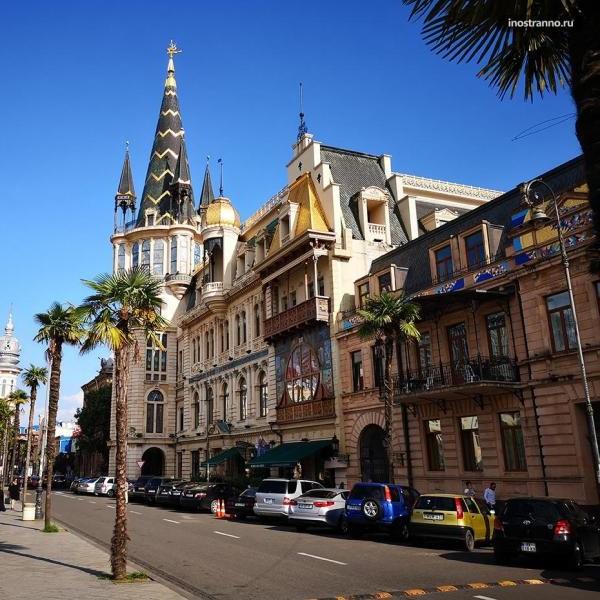 İzmir'den Kalkışlı 5 Gece 6 Gün Uçaklı ve Konaklamalı Vizesiz Tiflis Batum Turu