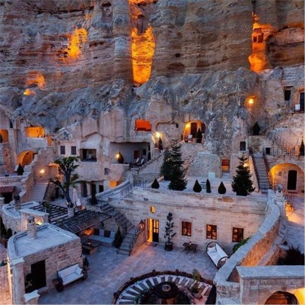 İzmir Çıkışlı Yılbaşı Özel 1 gece 2 gün 5* The Signature Cappadocia Otel & Spa Hotel Konaklamalı Kapadokya Turu Üstelik Geleneksel Türk Gecesi Gala Yemeği Seçenekli
