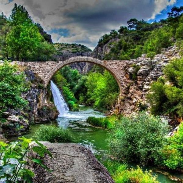 İzmir Çıkışlı Günübirlik Kuladokya, Ulubey Kanyonu, Cam Teras ve Taşyaran Vadisi Turu.