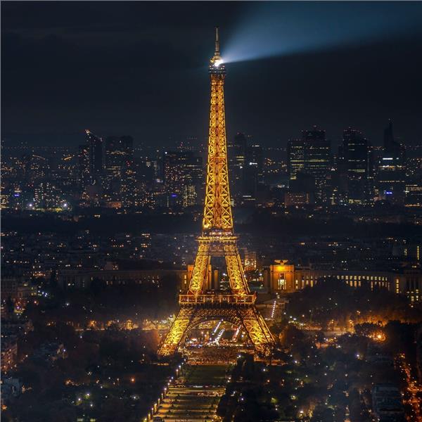 İzmir Uçaklı 5 Gece 6 Gün Konaklamalı Paris & Normandiya & Loire Vadisi Şatolar Turu